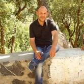 انا من constantine، أعزب، 45 سنة هنا من أجل البحث عن شريك لتحقيق زواج عادي تعرف عليّ أكثر من خلال بروفايلي، فربّ صدفة خير من ألف ميعاد.