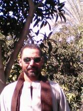 انا من فايد، أرمل، 52 سنة هنا من أجل البحث عن شريك لتحقيق زواج عادي تعرف عليّ أكثر من خلال بروفايلي، فربّ صدفة خير من ألف ميعاد.