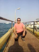 انا من التجمع، مطلق، 45 سنة هنا من أجل البحث عن شريك لتحقيق زواج عادي تعرف عليّ أكثر من خلال بروفايلي، فربّ صدفة خير من ألف ميعاد.