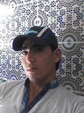 انا من الدرالبيضاء ، أعزب، 34 سنة هنا من أجل البحث عن شريك لتحقيق زواج عادي تعرف عليّ أكثر من خلال بروفايلي، فربّ صدفة خير من ألف ميعاد.