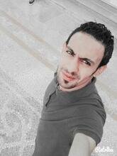 انا أعزب، 32 سنة هنا من أجل البحث عن شريك لتحقيق علاقة تعارف تعرف عليّ أكثر من خلال بروفايلي، فربّ صدفة خير من ألف ميعاد.
