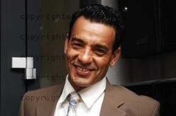 انا من london، مطلق، 46 سنة هنا من أجل البحث عن شريك لتحقيق زواج عادي تعرف عليّ أكثر من خلال بروفايلي، فربّ صدفة خير من ألف ميعاد.