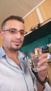 انا من اب، أعزب، 37 سنة هنا من أجل البحث عن شريك لتحقيق علاقة تعارف تعرف عليّ أكثر من خلال بروفايلي، فربّ صدفة خير من ألف ميعاد.