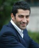 انا انسان عادي سليم من كل الامراض متقاعد اسمر احترم المرءة واقدرها ، اريد التعرف على امرءة قصد الزواج بالحلال تكون مسلمة ، استطيع السفر للعيش معها اينما كانت من...
