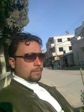 انا من ريف دمشق، أعزب، 40 سنة هنا من أجل البحث عن شريك لتحقيق زواج عادي تعرف عليّ أكثر من خلال بروفايلي، فربّ صدفة خير من ألف ميعاد.
