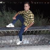 انا من ناصر، أعزب، 27 سنة هنا من أجل البحث عن شريك لتحقيق زواج عادي تعرف عليّ أكثر من خلال بروفايلي، فربّ صدفة خير من ألف ميعاد.