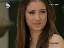 انا عزباء، 33 سنة هنا من أجل البحث عن شريك لتحقيق علاقة تعارف تعرف عليّ أكثر من خلال بروفايلي، فربّ صدفة خير من ألف ميعاد.