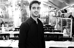 انا من Osmangazi، أعزب، 31 سنة هنا من أجل البحث عن شريك لتحقيق علاقة تعارف تعرف عليّ أكثر من خلال بروفايلي، فربّ صدفة خير من ألف ميعاد.