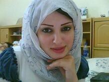 انا من دمشق، عزباء، 45 سنة هنا من أجل البحث عن شريك لتحقيق علاقة تعارف تعرف عليّ أكثر من خلال بروفايلي، فربّ صدفة خير من ألف ميعاد.
