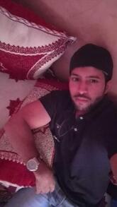 انا من تبوك، أعزب، 57 سنة هنا من أجل البحث عن شريك لتحقيق زواج عادي تعرف عليّ أكثر من خلال بروفايلي، فربّ صدفة خير من ألف ميعاد.