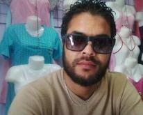 انا من شمال إفريقية هنا من أجل البحث عن شريك لتحقيق علاقة تعارف تعرف عليّ أكثر من خلال بروفايلي، فربّ صدفة خير من ألف ميعاد.