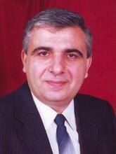 انا من ذوي الشعر أبيض هنا من أجل البحث عن شريك لتحقيق زواج مسيار تعرف عليّ أكثر من خلال بروفايلي، فربما تكون الصدفة هي البداية.