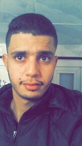 انا من أسفي، أعزب، 33 سنة هنا من أجل البحث عن شريك لتحقيق زواج عادي تعرف عليّ أكثر من خلال بروفايلي، فربّ صدفة خير من ألف ميعاد.