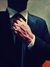 انا من ذوي الشعر كستنائي هنا من أجل البحث عن شريك لتحقيق زواج متعدد تعرف عليّ أكثر من خلال بروفايلي، فربما تكون الصدفة هي البداية.