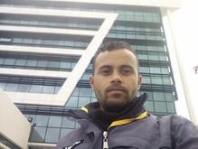 انا من توزر، أعزب، 37 سنة هنا من أجل البحث عن شريك لتحقيق زواج عادي تعرف عليّ أكثر من خلال بروفايلي، فربّ صدفة خير من ألف ميعاد.