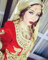 انا من البليدة ، عزباء، 31 سنة هنا من أجل البحث عن شريك لتحقيق زواج عادي تعرف عليّ أكثر من خلال بروفايلي، فربّ صدفة خير من ألف ميعاد.