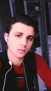 انا أعزب، 28 سنة هنا من أجل البحث عن شريك لتحقيق علاقة تعارف تعرف عليّ أكثر من خلال بروفايلي، فربّ صدفة خير من ألف ميعاد.