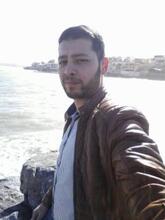 انا من kouba، أعزب، 37 سنة هنا من أجل البحث عن شريك لتحقيق زواج عادي تعرف عليّ أكثر من خلال بروفايلي، فربّ صدفة خير من ألف ميعاد.