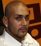 انا من عين الصفراء، مطلق، 47 سنة هنا من أجل البحث عن شريك لتحقيق علاقة تعارف تعرف عليّ أكثر من خلال بروفايلي، فربّ صدفة خير من ألف ميعاد.