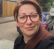انا من نيس، عزباء، 35 سنة هنا من أجل البحث عن شريك لتحقيق زواج عادي تعرف عليّ أكثر من خلال بروفايلي، فربّ صدفة خير من ألف ميعاد.