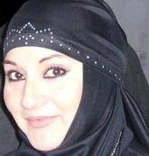 انا أرملة، 49 سنة هنا من أجل البحث عن شريك لتحقيق زواج عادي تعرف عليّ أكثر من خلال بروفايلي، فربّ صدفة خير من ألف ميعاد.