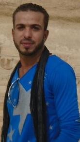 انا u، 107 سنة هنا من أجل البحث عن شريك لتحقيق زواج عادي تعرف عليّ أكثر من خلال بروفايلي، فربّ صدفة خير من ألف ميعاد.