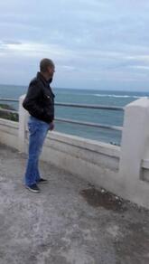 انا من الدار البيضاء، أعزب، 49 سنة هنا من أجل البحث عن شريك لتحقيق زواج عادي تعرف عليّ أكثر من خلال بروفايلي، فربّ صدفة خير من ألف ميعاد.