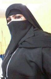 ارملة سعودية ابحث عن زواج بشرط الأقامة معي في تبوك 
نا ارملة من السعودية توفي زوجي من 5 سنوات تقريباً بسبب مرض عضال , وترك لي بنت وولد مقيمان...