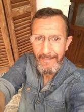 انا من شمال إفريقية هنا من أجل البحث عن شريك لتحقيق زواج عادي تعرف عليّ أكثر من خلال بروفايلي، فربّ صدفة خير من ألف ميعاد.