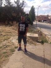 انا من برج الحمل، 41 سنة هنا من أجل البحث عن شريك لتحقيق علاقة تعارف تعرف عليّ أكثر من خلال بروفايلي، فربما نجمك هو الذي دلّك إلي.