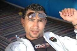انا أعزب، 88 سنة هنا من أجل البحث عن شريك لتحقيق زواج عادي تعرف عليّ أكثر من خلال بروفايلي، فربّ صدفة خير من ألف ميعاد.
