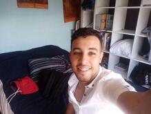 انا من milano، أعزب، 35 سنة هنا من أجل البحث عن شريك لتحقيق زواج عادي تعرف عليّ أكثر من خلال بروفايلي، فربّ صدفة خير من ألف ميعاد.