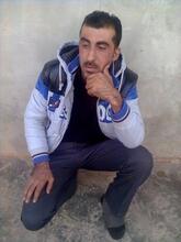 انا من كوباني، أعزب، 40 سنة هنا من أجل البحث عن شريك لتحقيق علاقة تعارف تعرف عليّ أكثر من خلال بروفايلي، فربّ صدفة خير من ألف ميعاد.