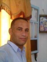 انا u، 49 سنة هنا من أجل البحث عن شريك لتحقيق زواج عادي تعرف عليّ أكثر من خلال بروفايلي، فربّ صدفة خير من ألف ميعاد.