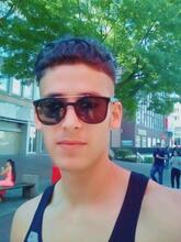 انا u، 30 سنة هنا من أجل البحث عن شريك لتحقيق زواج عادي تعرف عليّ أكثر من خلال بروفايلي، فربّ صدفة خير من ألف ميعاد.