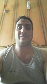 انا من الفروانيه، أرمل، 47 سنة هنا من أجل البحث عن شريك لتحقيق زواج عادي تعرف عليّ أكثر من خلال بروفايلي، فربّ صدفة خير من ألف ميعاد.