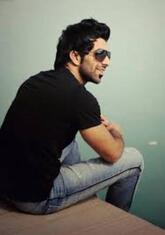 انا من بيلا، أعزب، 30 سنة هنا من أجل البحث عن شريك لتحقيق زواج عادي تعرف عليّ أكثر من خلال بروفايلي، فربّ صدفة خير من ألف ميعاد.