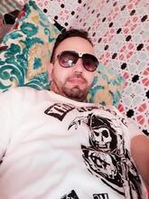 انا من مرتيل، مطلق، 42 سنة هنا من أجل البحث عن شريك لتحقيق زواج عادي تعرف عليّ أكثر من خلال بروفايلي، فربّ صدفة خير من ألف ميعاد.