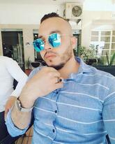 انا u، 38 سنة هنا من أجل البحث عن شريك لتحقيق زواج عادي تعرف عليّ أكثر من خلال بروفايلي، فربّ صدفة خير من ألف ميعاد.