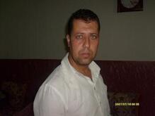 انا من tlemcen، أعزب، 42 سنة هنا من أجل البحث عن شريك لتحقيق زواج عادي تعرف عليّ أكثر من خلال بروفايلي، فربّ صدفة خير من ألف ميعاد.