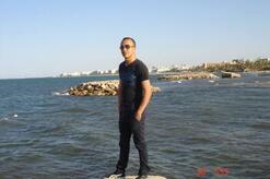 انا من مكثر، أعزب، 36 سنة هنا من أجل البحث عن شريك لتحقيق زواج عادي تعرف عليّ أكثر من خلال بروفايلي، فربّ صدفة خير من ألف ميعاد.