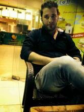 انا من سايبر جايا، أعزب، 34 سنة هنا من أجل البحث عن شريك لتحقيق زواج عادي تعرف عليّ أكثر من خلال بروفايلي، فربّ صدفة خير من ألف ميعاد.