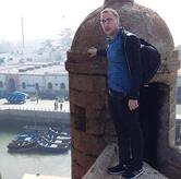 انا من ذوي العيون بني هنا من أجل البحث عن شريك لتحقيق زواج عادي تعرف عليّ أكثر من خلال بروفايلي، فقد تكون الأقدار هي البداية.