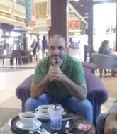 انا من الفجيرة، مطلق، 51 سنة هنا من أجل البحث عن شريك لتحقيق زواج عادي تعرف عليّ أكثر من خلال بروفايلي، فربّ صدفة خير من ألف ميعاد.