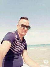 انا من إسطنبول، أعزب، 35 سنة هنا من أجل البحث عن شريك لتحقيق زواج عادي تعرف عليّ أكثر من خلال بروفايلي، فربّ صدفة خير من ألف ميعاد.