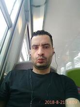 انا أعزب، 43 سنة هنا من أجل البحث عن شريك لتحقيق زواج عادي تعرف عليّ أكثر من خلال بروفايلي، فربّ صدفة خير من ألف ميعاد.