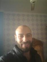 انا من منيا القمح، مطلق، 35 سنة هنا من أجل البحث عن شريك لتحقيق زواج عادي تعرف عليّ أكثر من خلال بروفايلي، فربّ صدفة خير من ألف ميعاد.