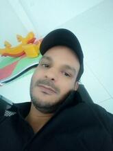 انا من 169، متزوج، 49 سنة هنا من أجل البحث عن شريك لتحقيق زواج عادي تعرف عليّ أكثر من خلال بروفايلي، فربّ صدفة خير من ألف ميعاد.
