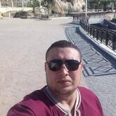 انا من ورقلة، أعزب، 30 سنة هنا من أجل البحث عن شريك لتحقيق زواج عادي تعرف عليّ أكثر من خلال بروفايلي، فربّ صدفة خير من ألف ميعاد.