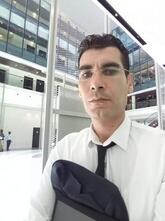 انا من اريانة، أعزب، 42 سنة هنا من أجل البحث عن شريك لتحقيق زواج عادي تعرف عليّ أكثر من خلال بروفايلي، فربّ صدفة خير من ألف ميعاد.